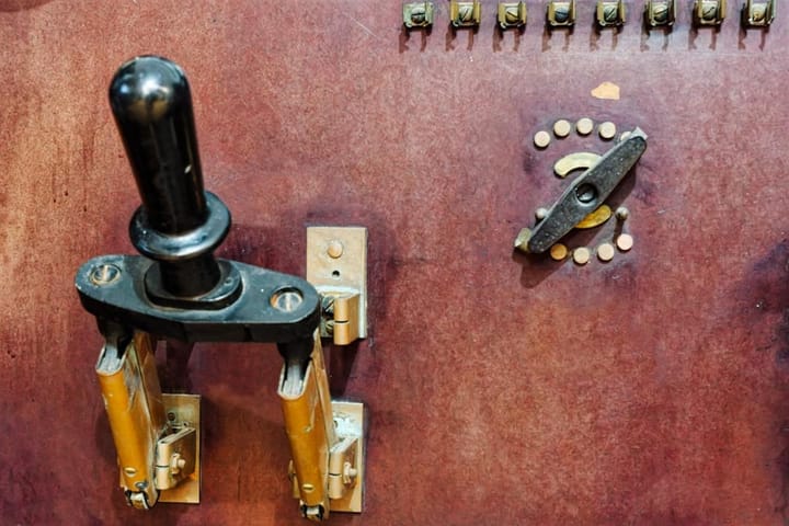 La importancia de las herramientas y equipos adecuados en las reparaciones caseras en España